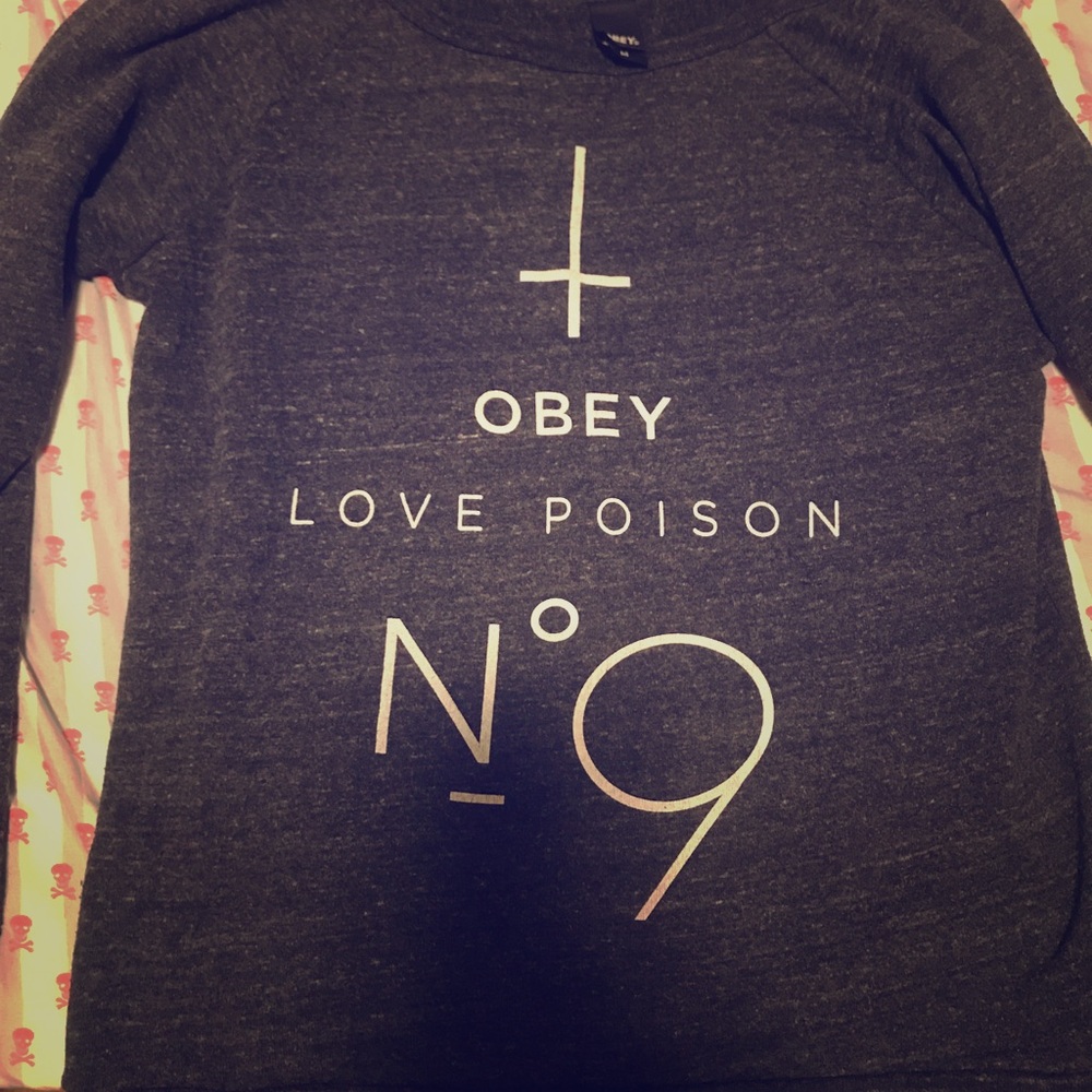 Obey crewneck